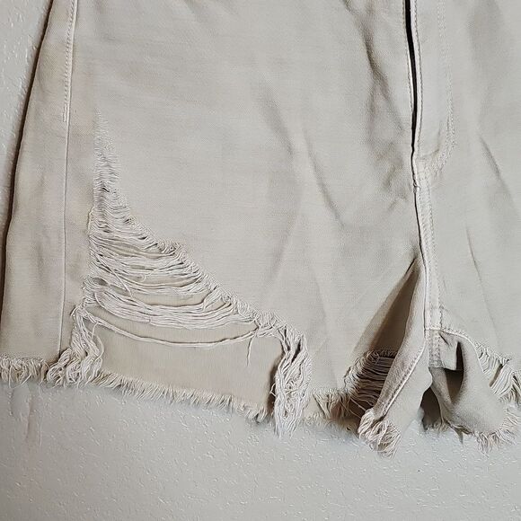 American Eagle 6 Tan Distressed Highest Rise Mom Shorts - Picture 2 of 8